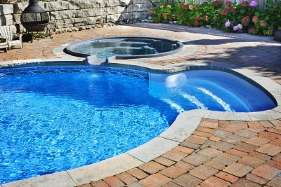 Pool Cleaning FUll Service